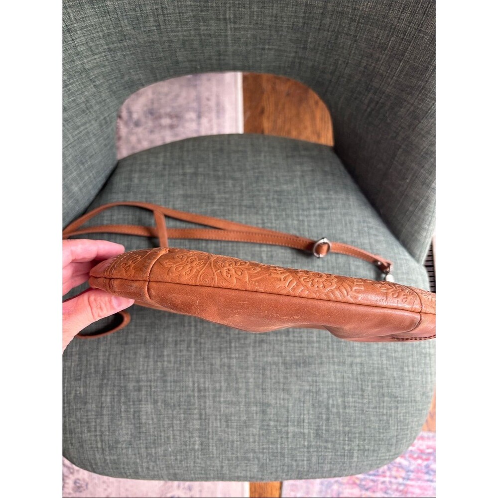 The Sak Oleta Embossed Brown Crossbody purse Bag tooled leather Women’s Classic - Picture 5 of 9